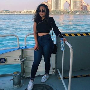 Meet your Posher, Liza